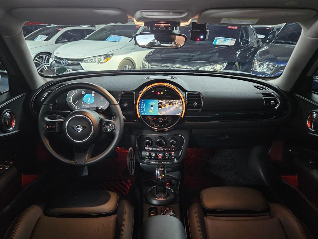 Mini Clubman - Vista 5