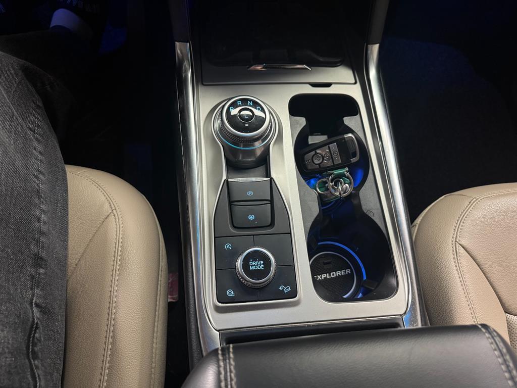 Ford Explorer - Vista 9