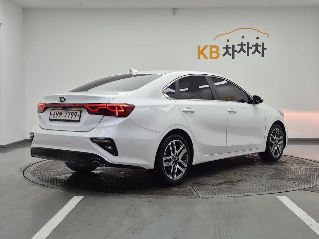 KIA K3 - Vista 4