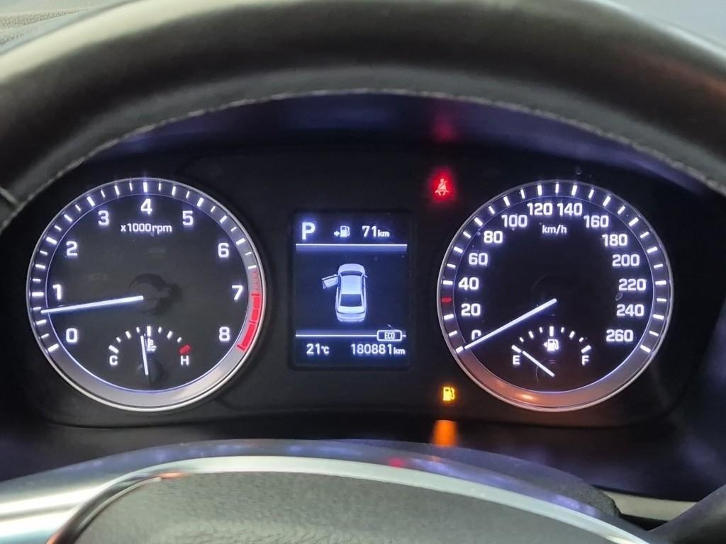 HYUNDAI Sonata - Vista 11