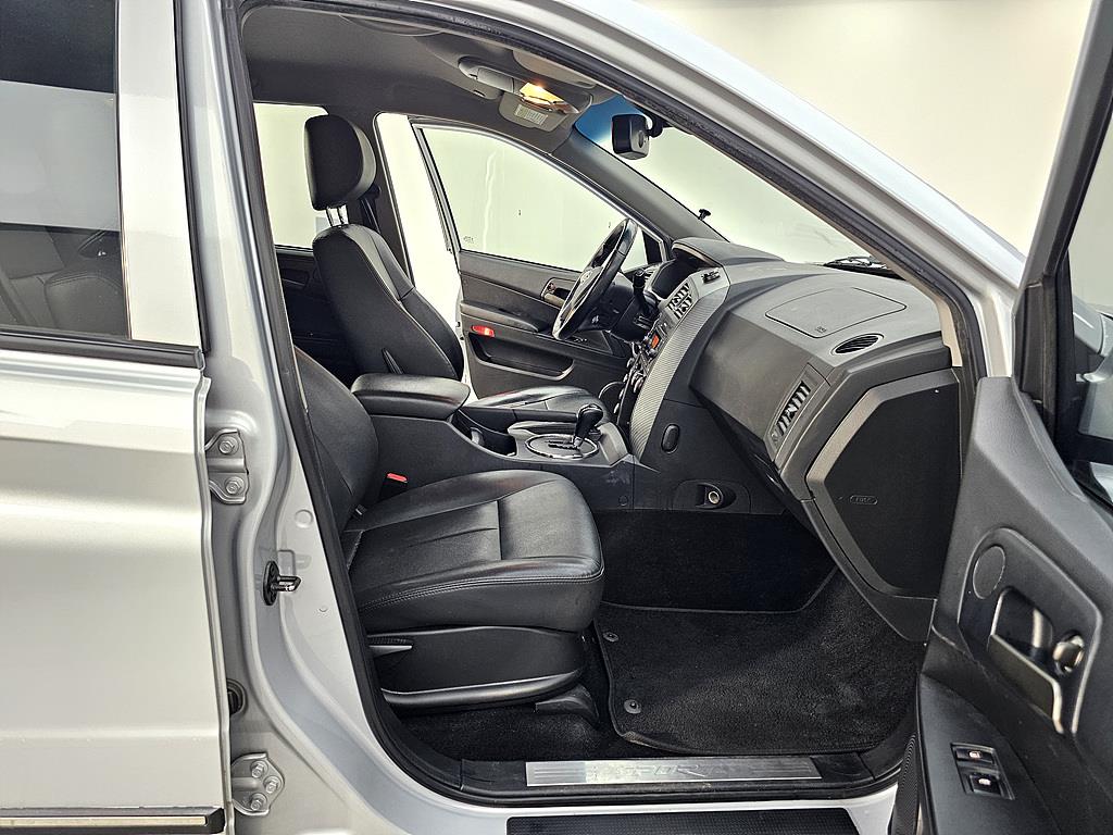 Ssangyong Korando - Vista 11