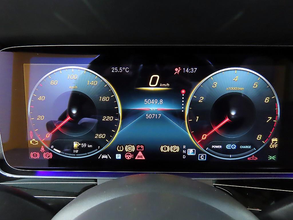 Mercedes Benz E class - Vista 8