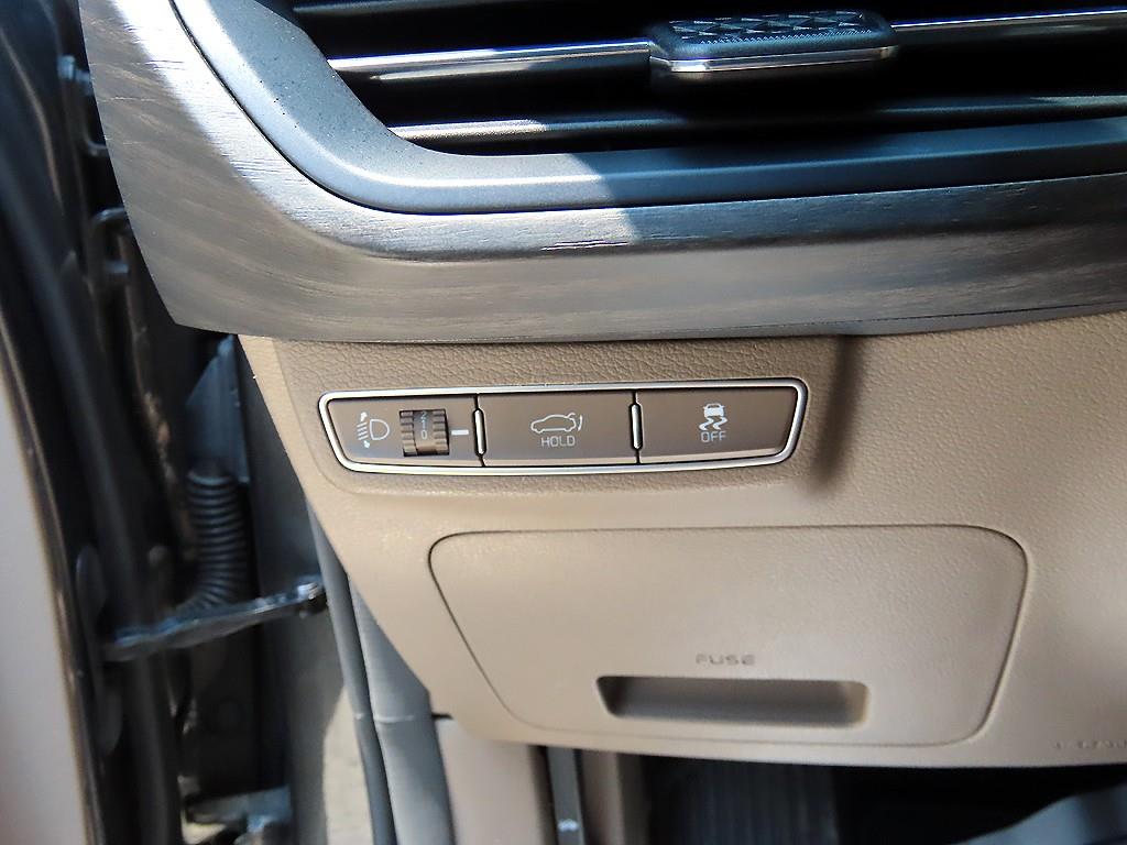 KIA K8 - Vista 12
