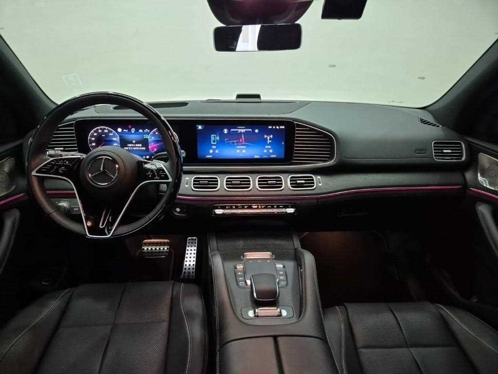 Mercedes Benz GLS Class - Vista 7