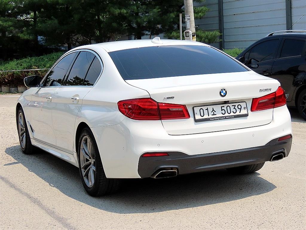 BMW 5 Series - Vista 3