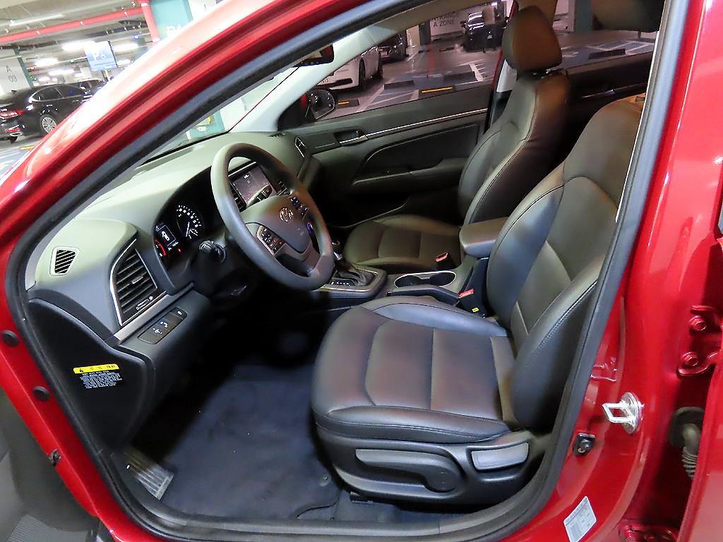 HYUNDAI Avante - Vista 6