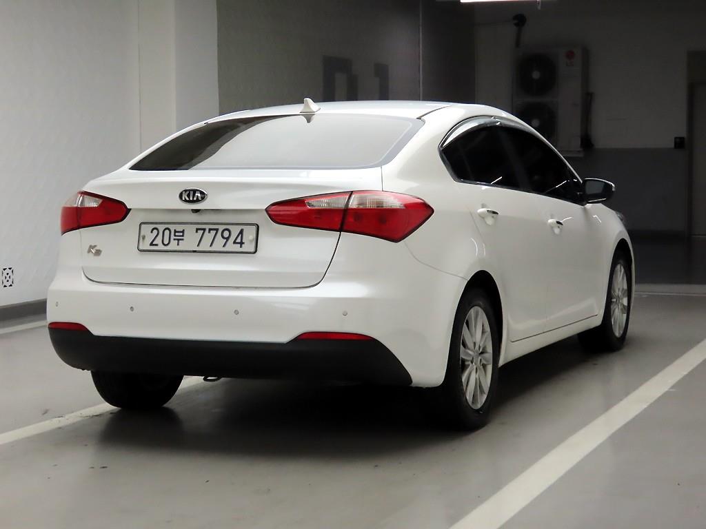 KIA K3 - Vista 3