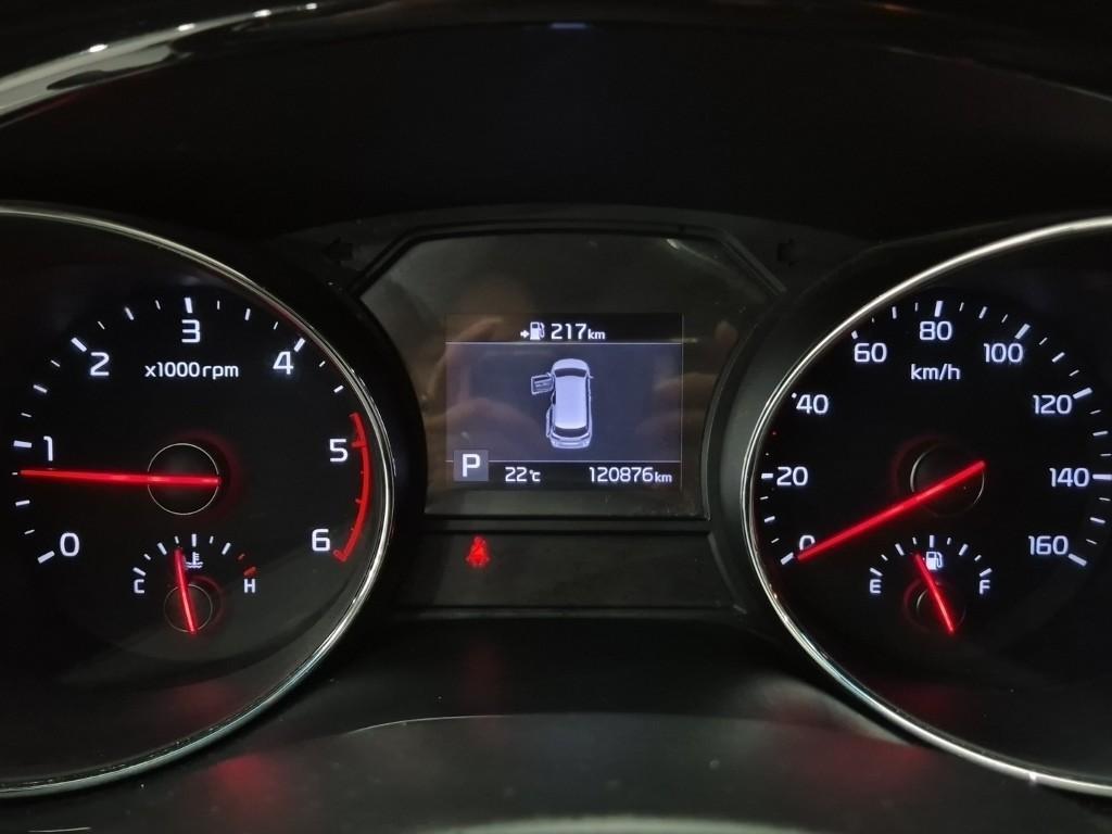 KIA Carnival - Vista 6