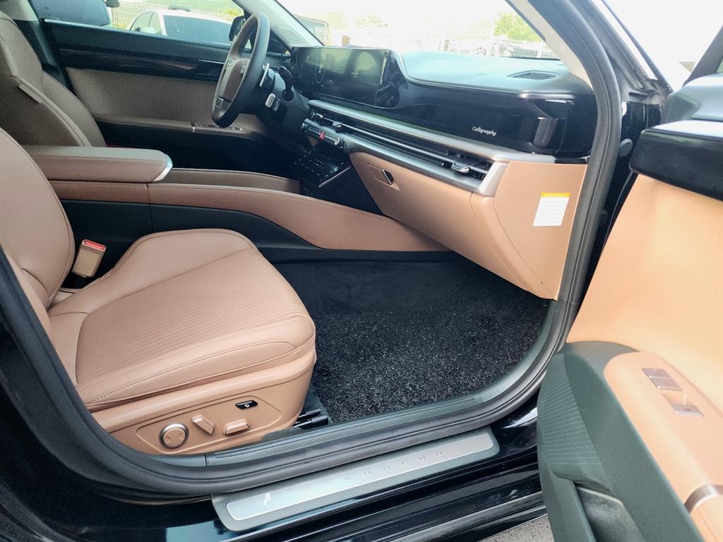 HYUNDAI Grandeur - Vista 12