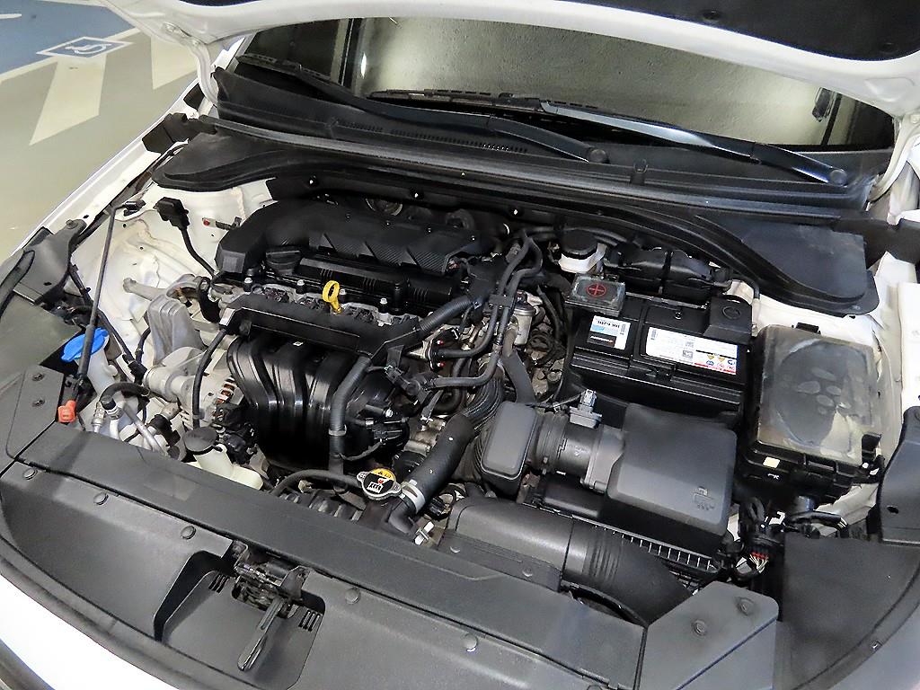 HYUNDAI Avante 2019 Blanco - Importación desde Corea - HF Imports Iquique - Foto 18