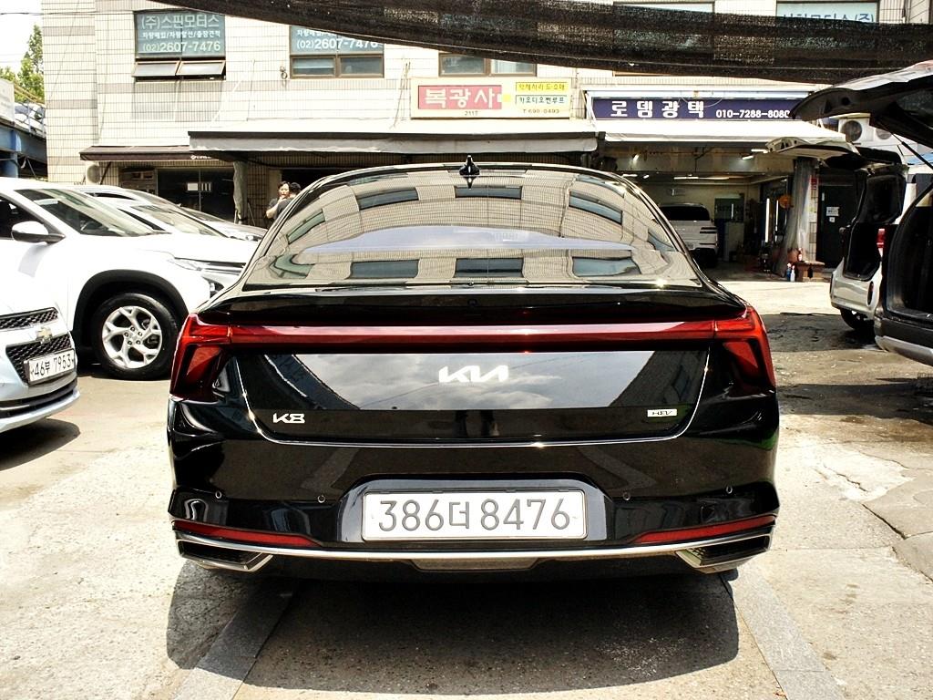 KIA K8 - Vista 5