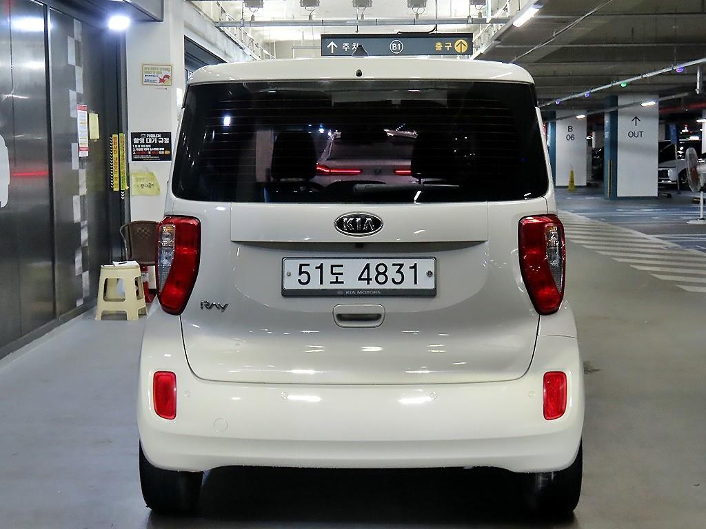 KIA Ray - Vista 5