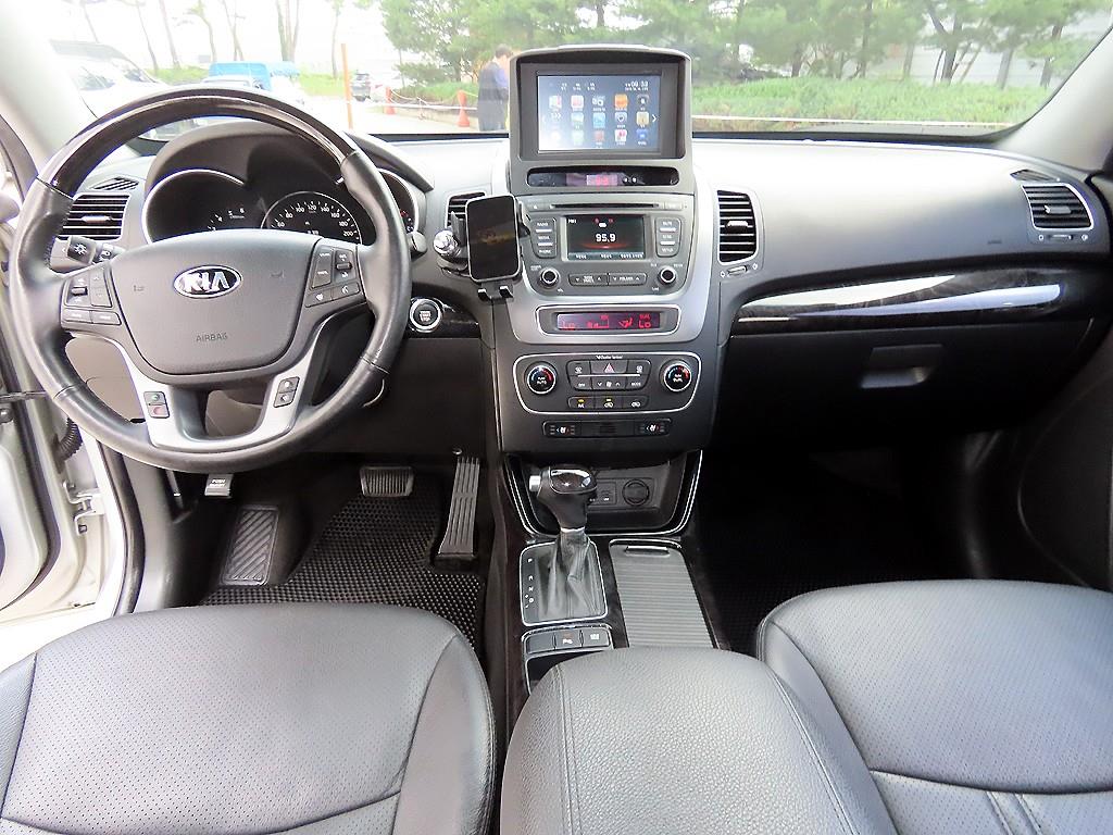 KIA Sorento - Vista 7