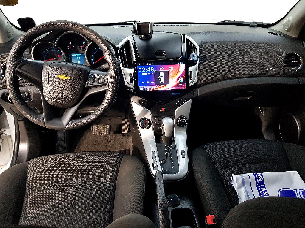Chevrolet Cruise - Vista 5