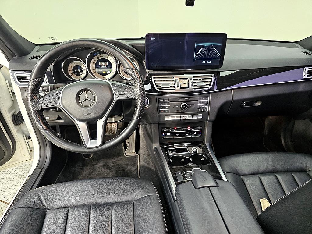 Mercedes Benz E class - Vista 7