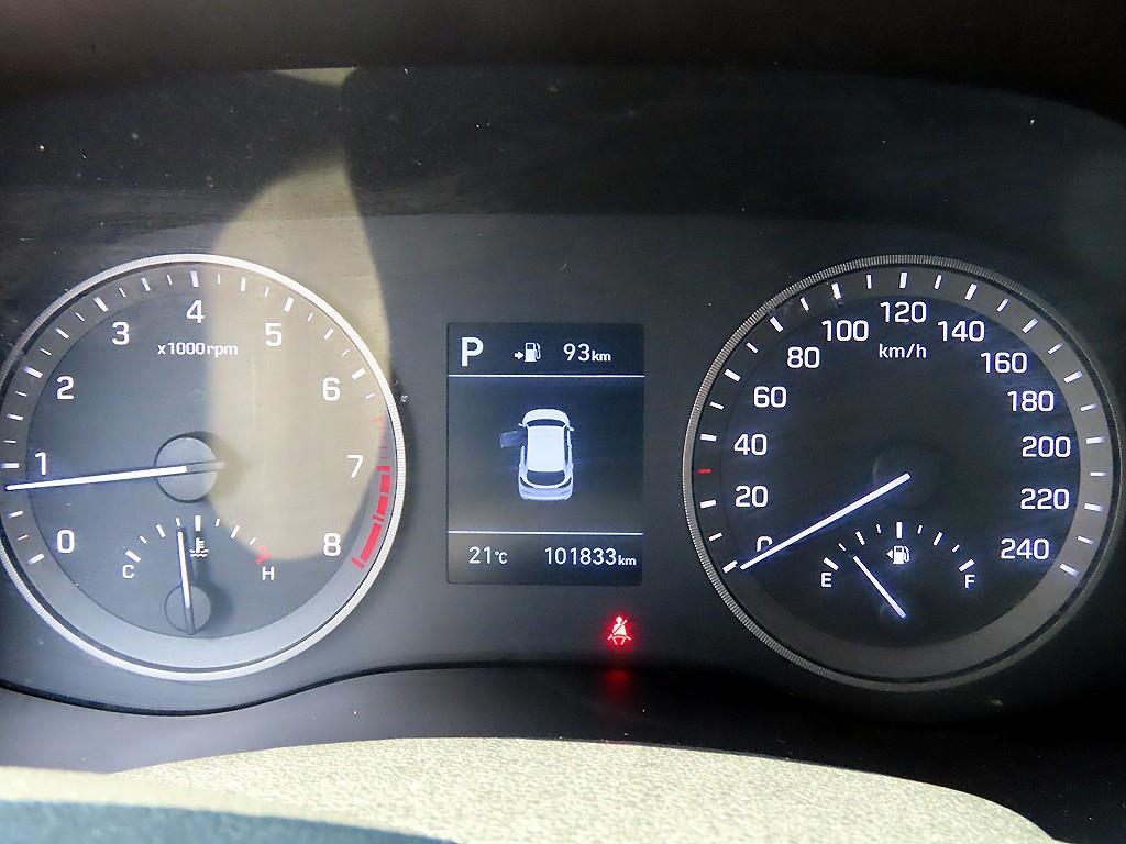 HYUNDAI Tucson - Vista 9