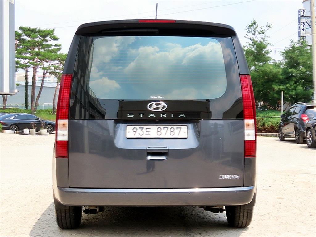 HYUNDAI Staria - Vista 4