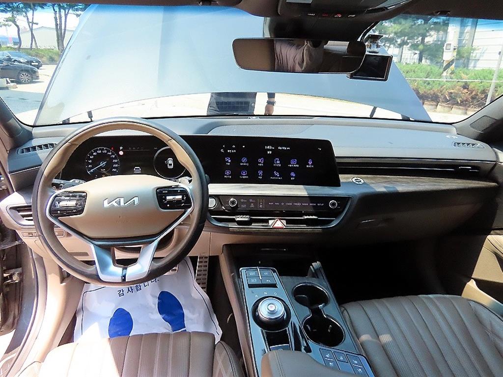 KIA K8 - Vista 7