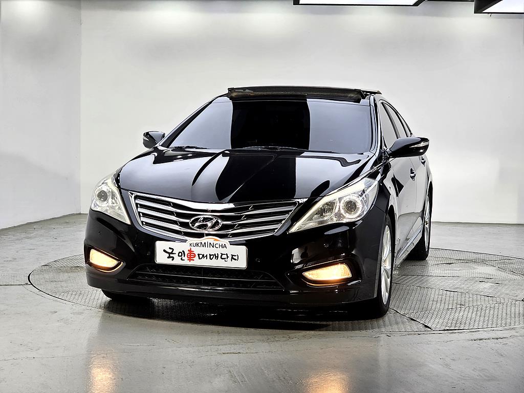 HYUNDAI Grandeur - Vista 2