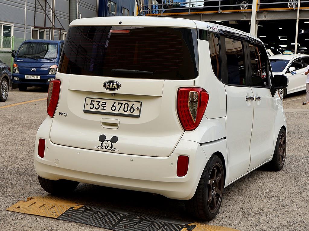 KIA Ray - Vista 7