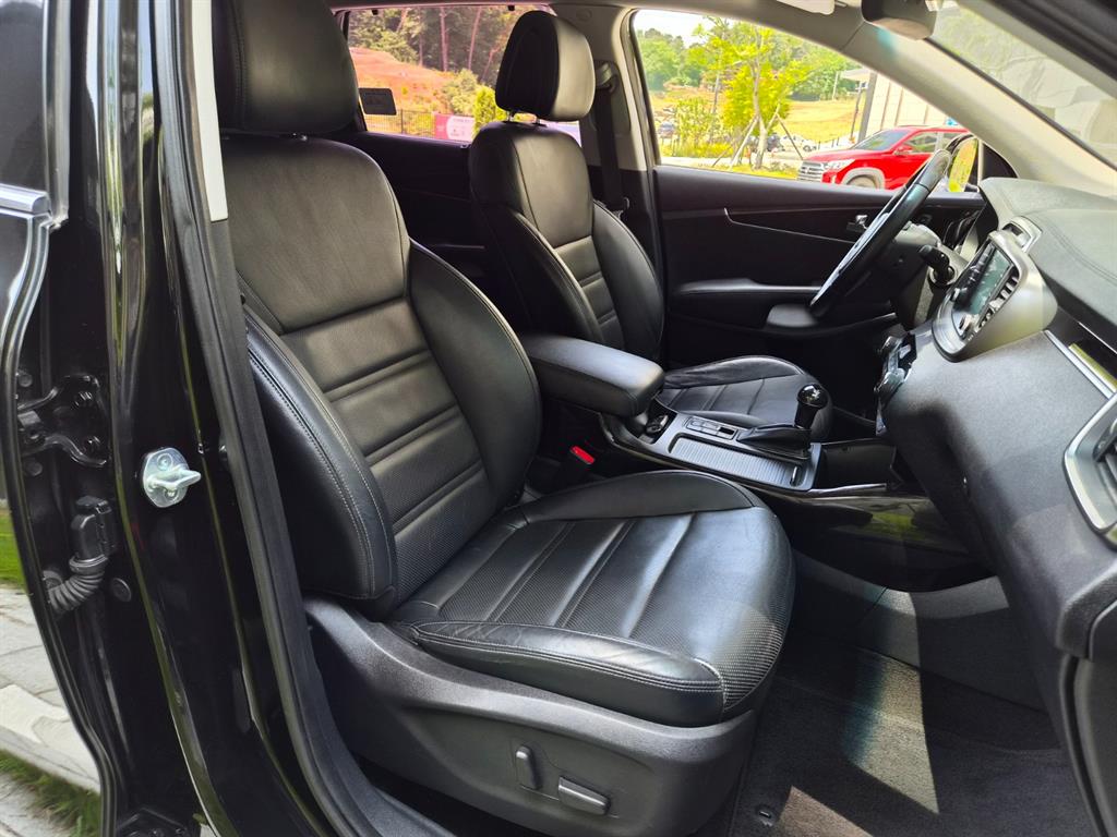 KIA Sorento 2015 Negro - Importación desde Corea - HF Imports Iquique - Foto 16
