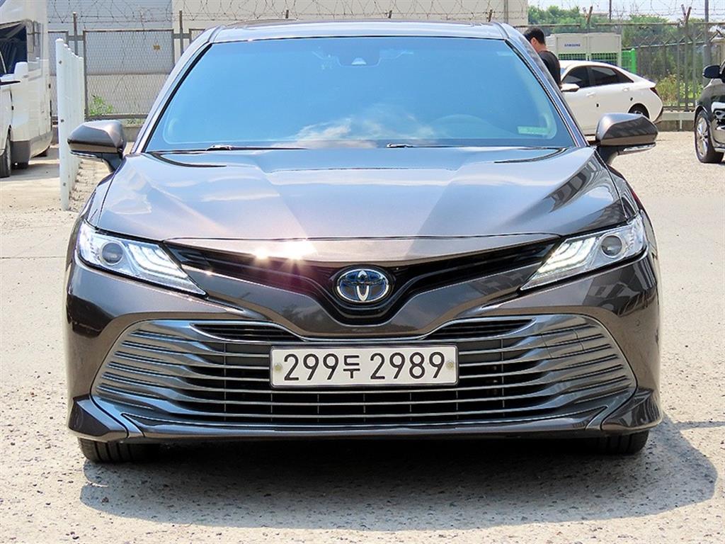 Toyota Camry 2020 Café - Importación desde Corea - HF Imports Iquique - Foto 1