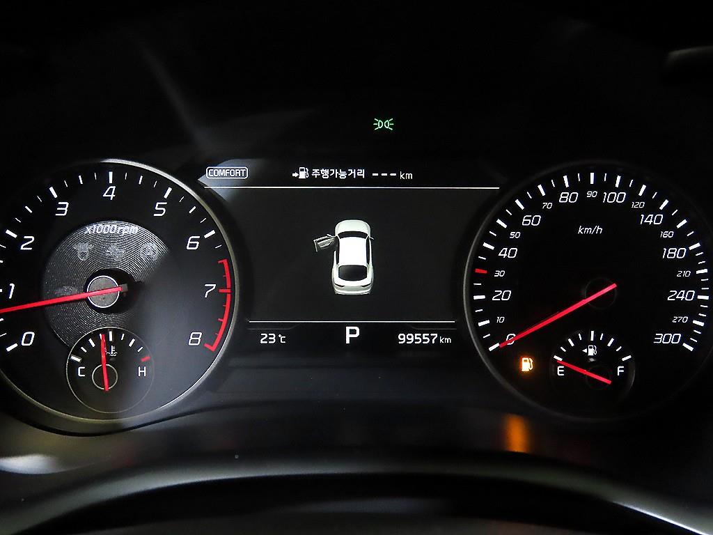 KIA Stinger - Vista 9