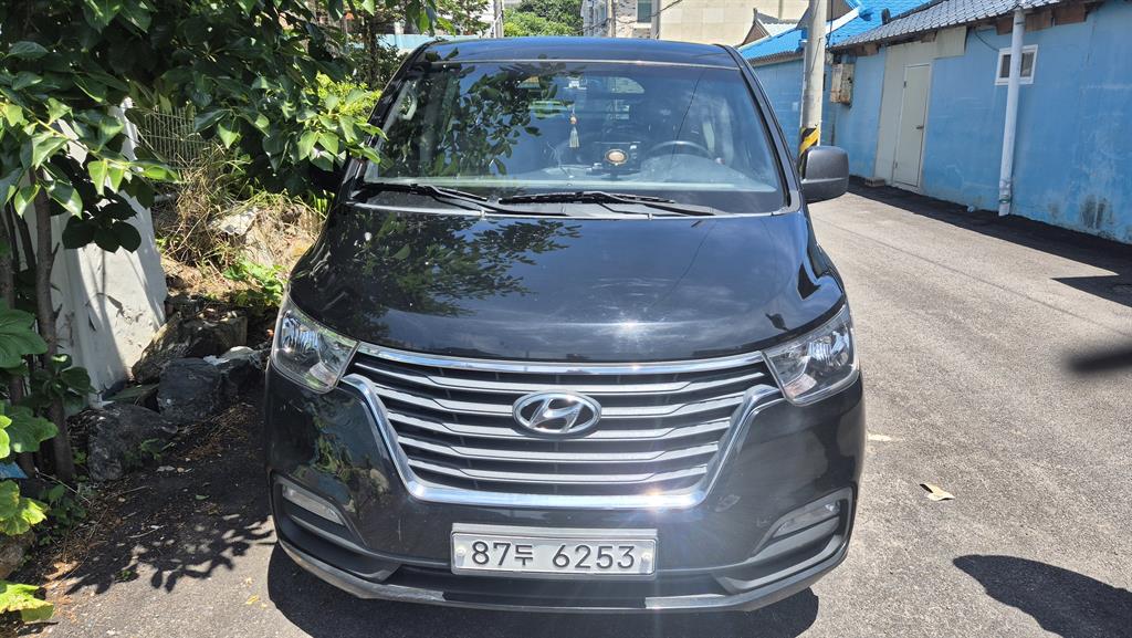 HYUNDAI Starex 2020 Negro - Importación desde Corea - HF Imports Iquique - Foto 1