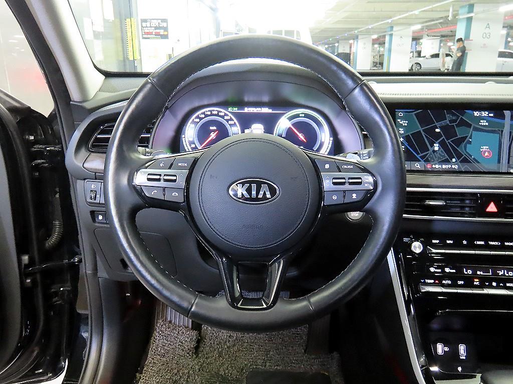 KIA K7 - Vista 8