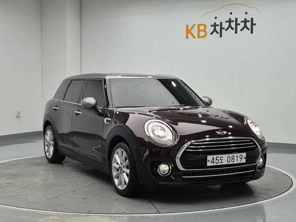 Mini Clubman - Vista 4