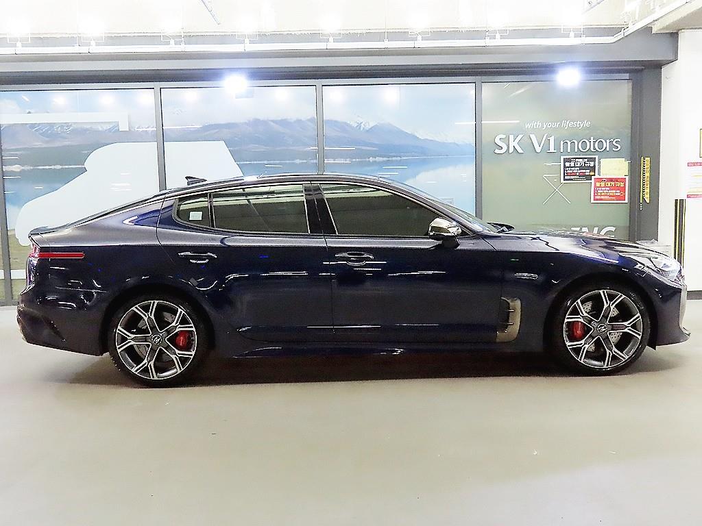 KIA Stinger - Vista 3