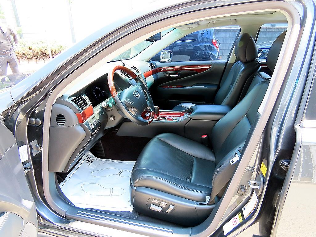 Lexus LS - Vista 5
