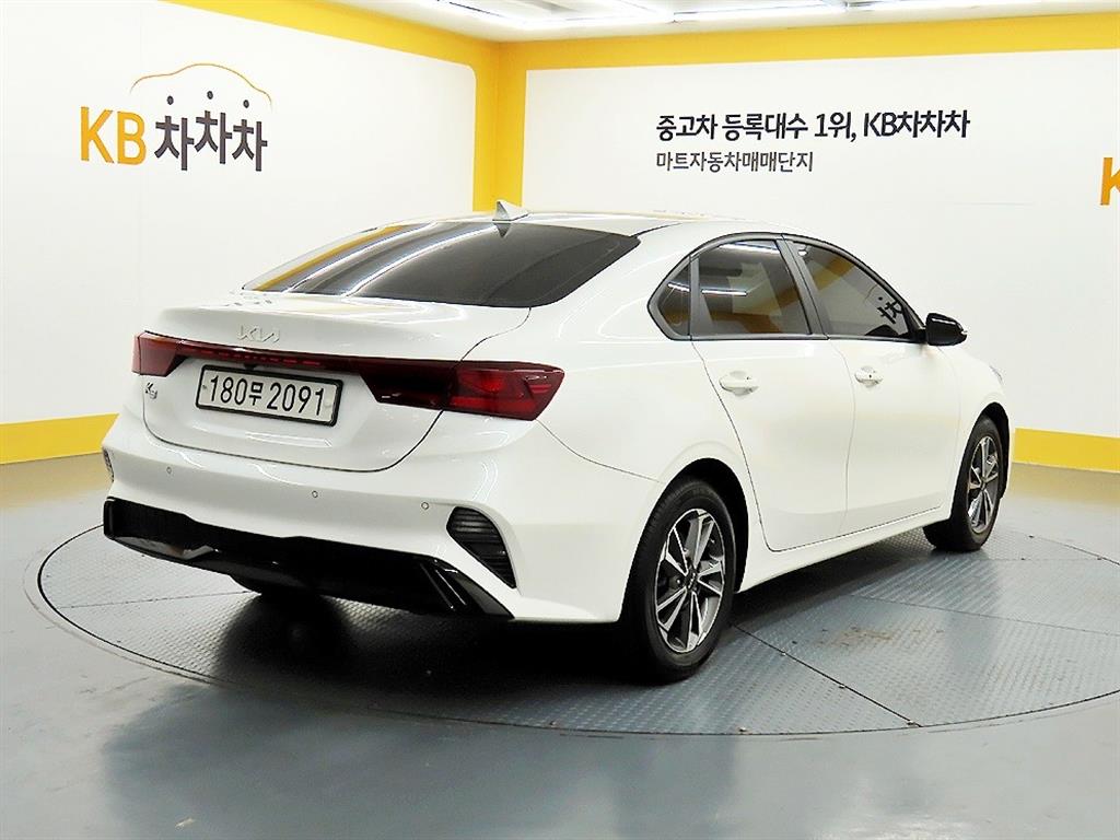 KIA K3 - Vista 4