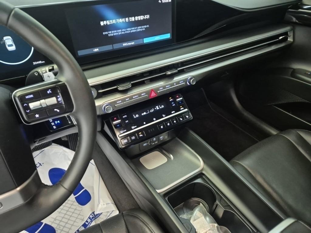 HYUNDAI Grandeur - Vista 10