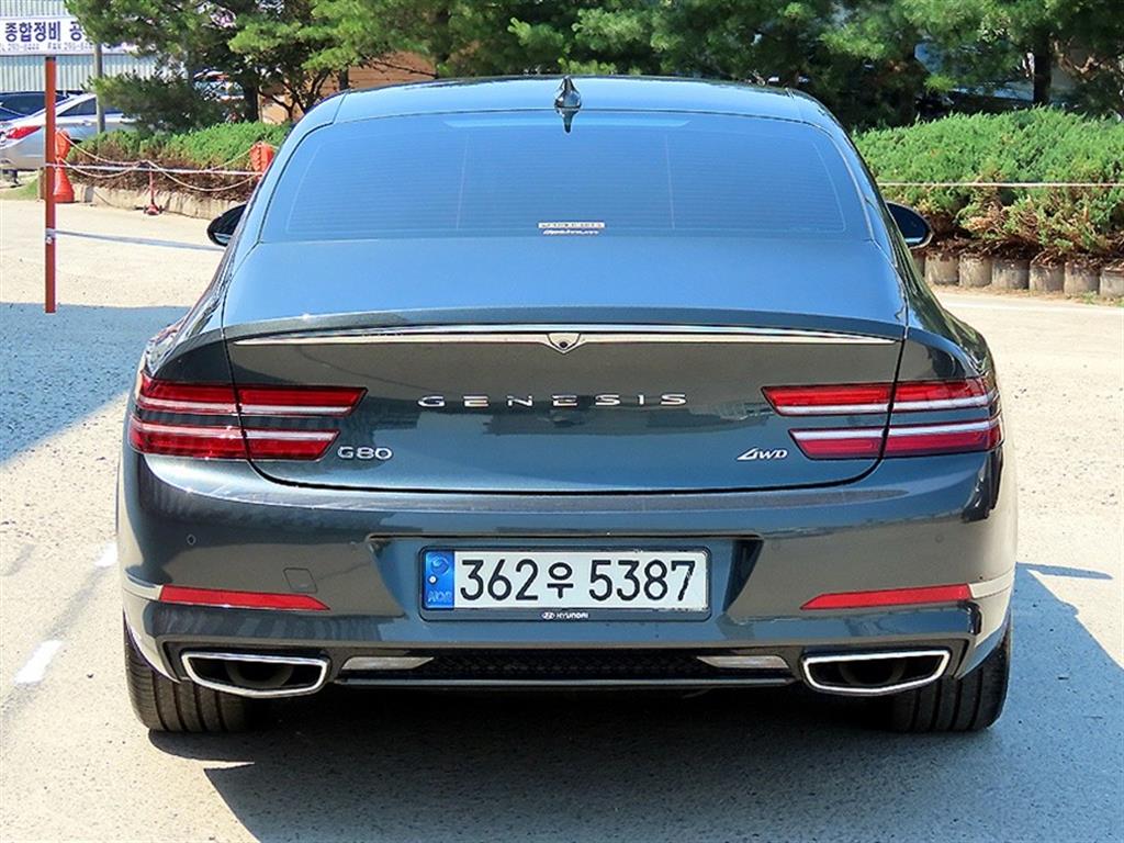 Genesis G80 - Vista 4