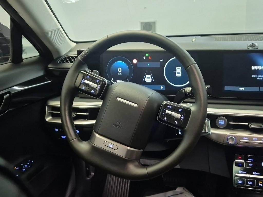 HYUNDAI Grandeur - Vista 9