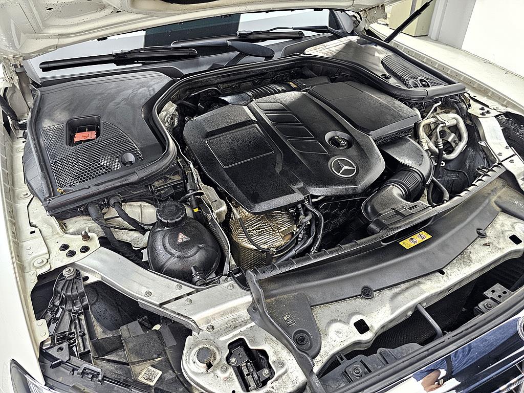 Mercedes Benz E class - Vista 6