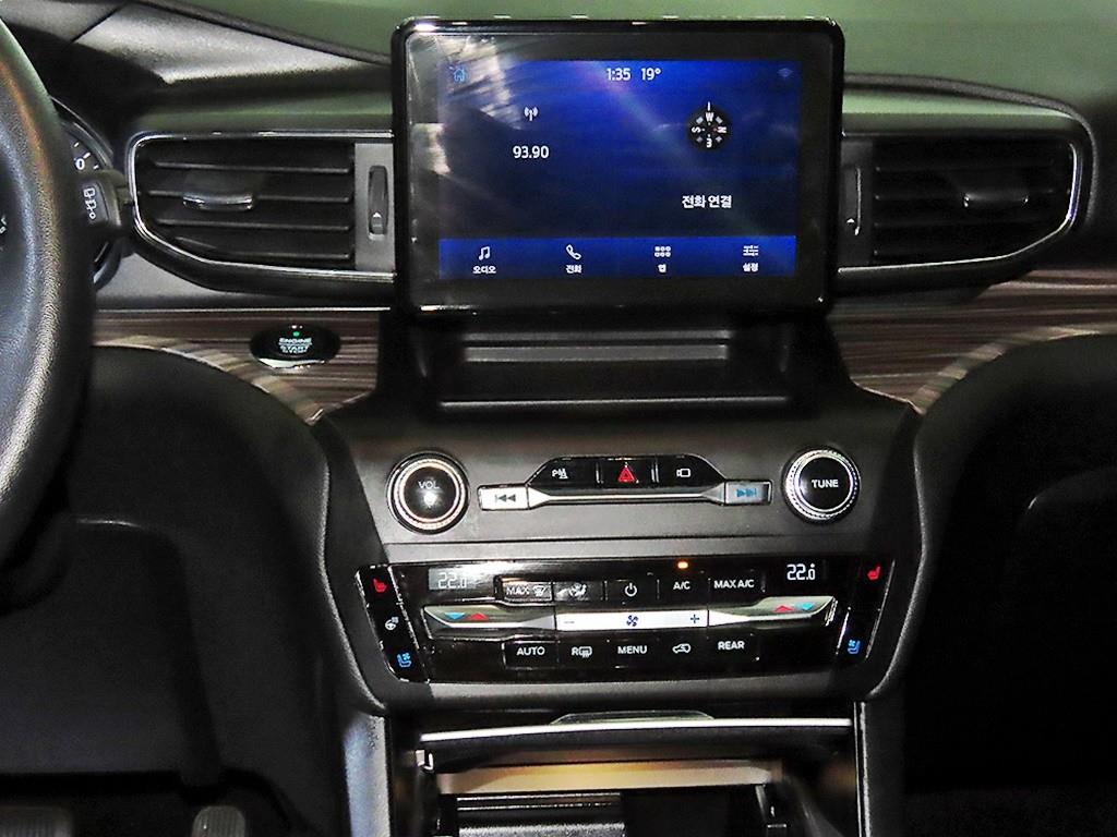 Ford Explorer - Vista 11
