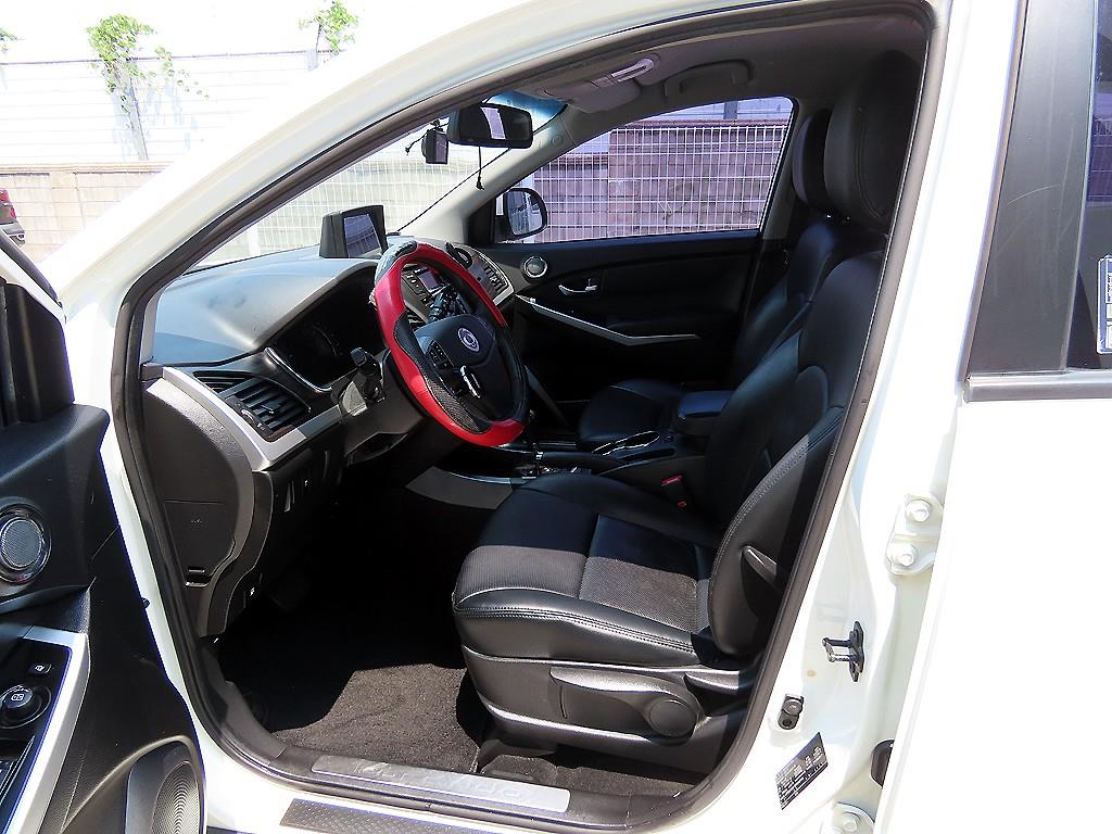 Ssangyong Korando - Vista 5