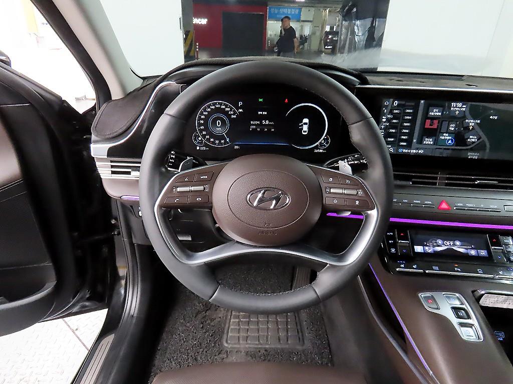HYUNDAI Grandeur - Vista 9