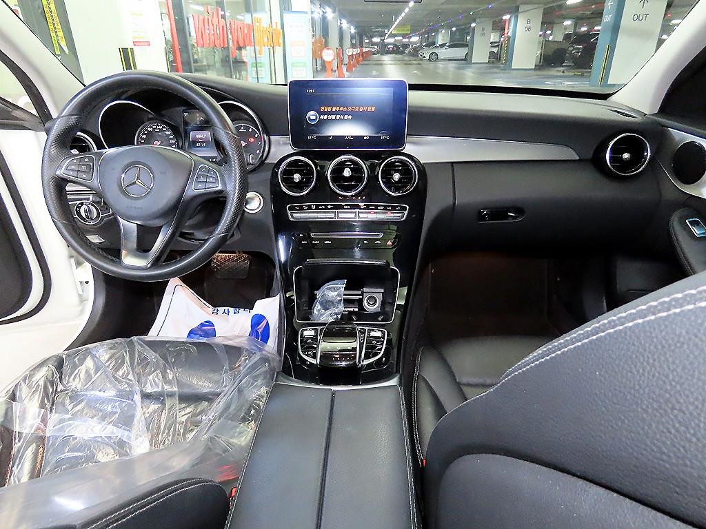 Mercedes Benz C Class - Vista 10