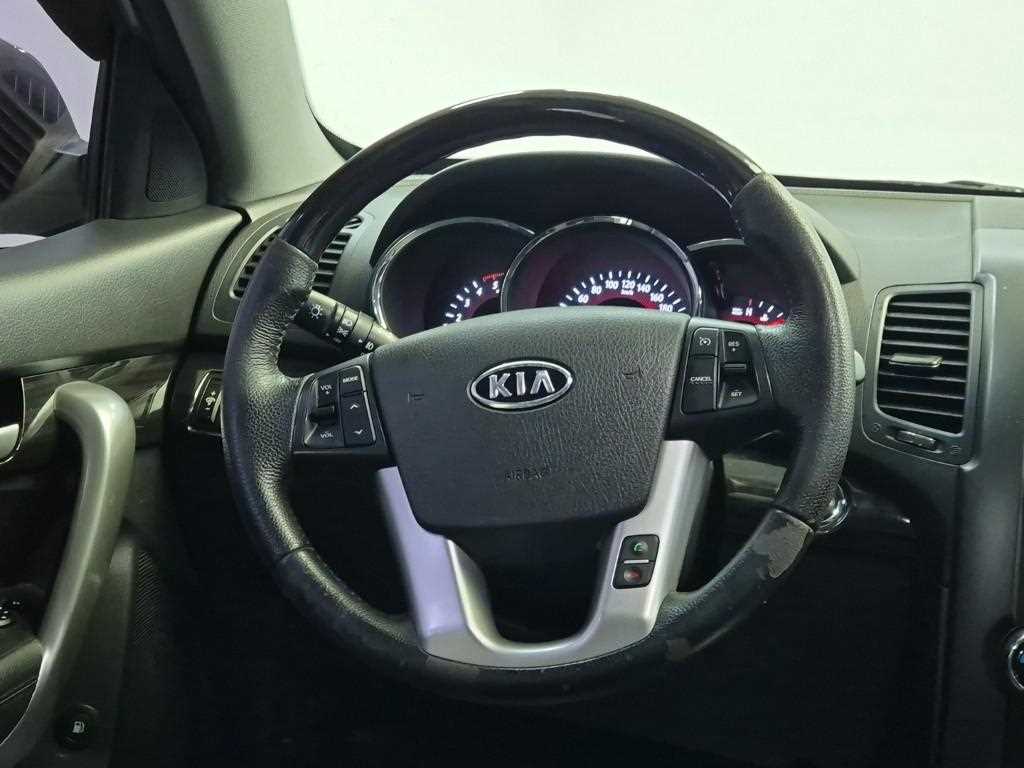 KIA Sorento - Vista 9