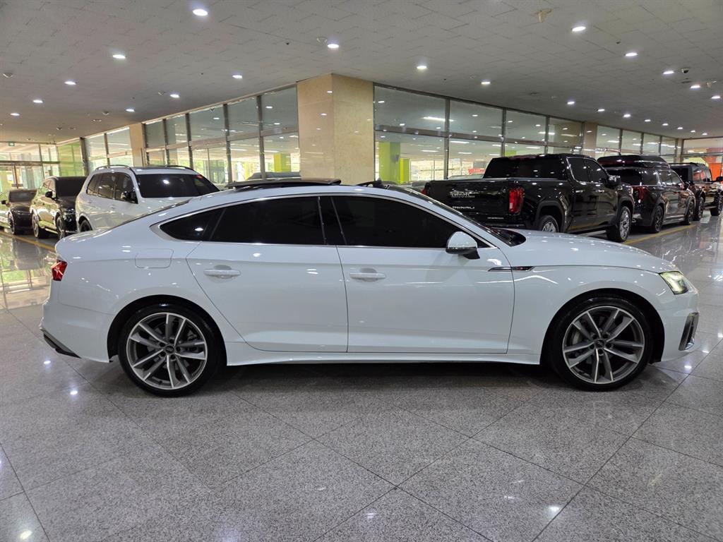 Audi A5 - Vista 5