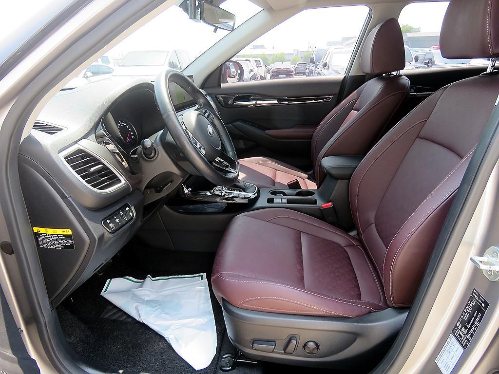 KIA Seltos - Vista 7