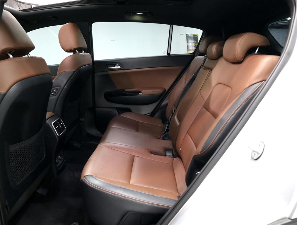 KIA Sportage - Vista 9