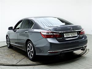 Honda Accord - Vista 8