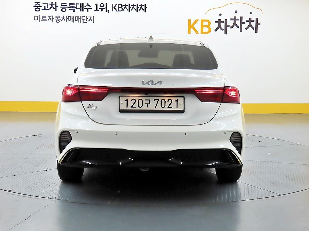 KIA K3 - Vista 3