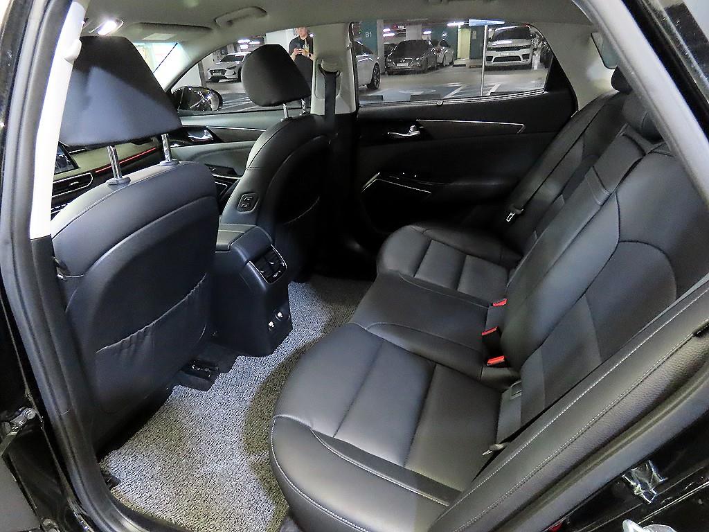 KIA K7 - Vista 7