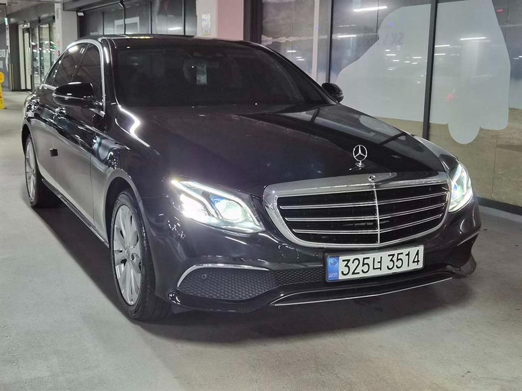 Mercedes Benz E class 2018 Negro - Importación desde Corea - HF Imports Iquique - Foto 1