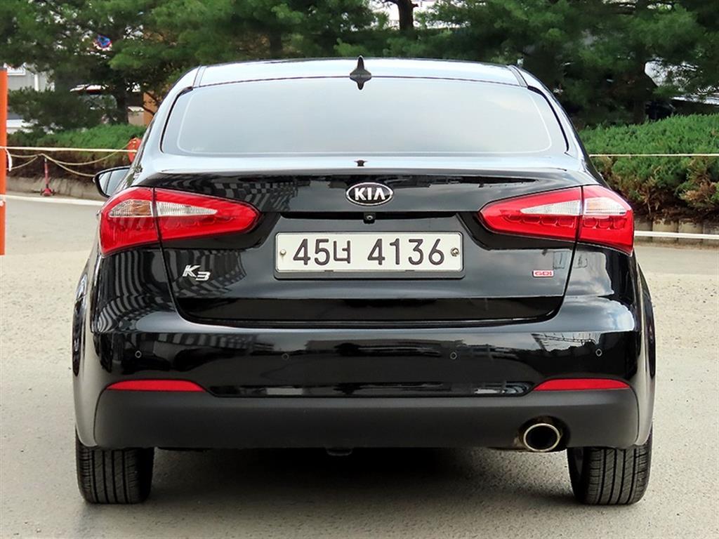 KIA K3 - Vista 4